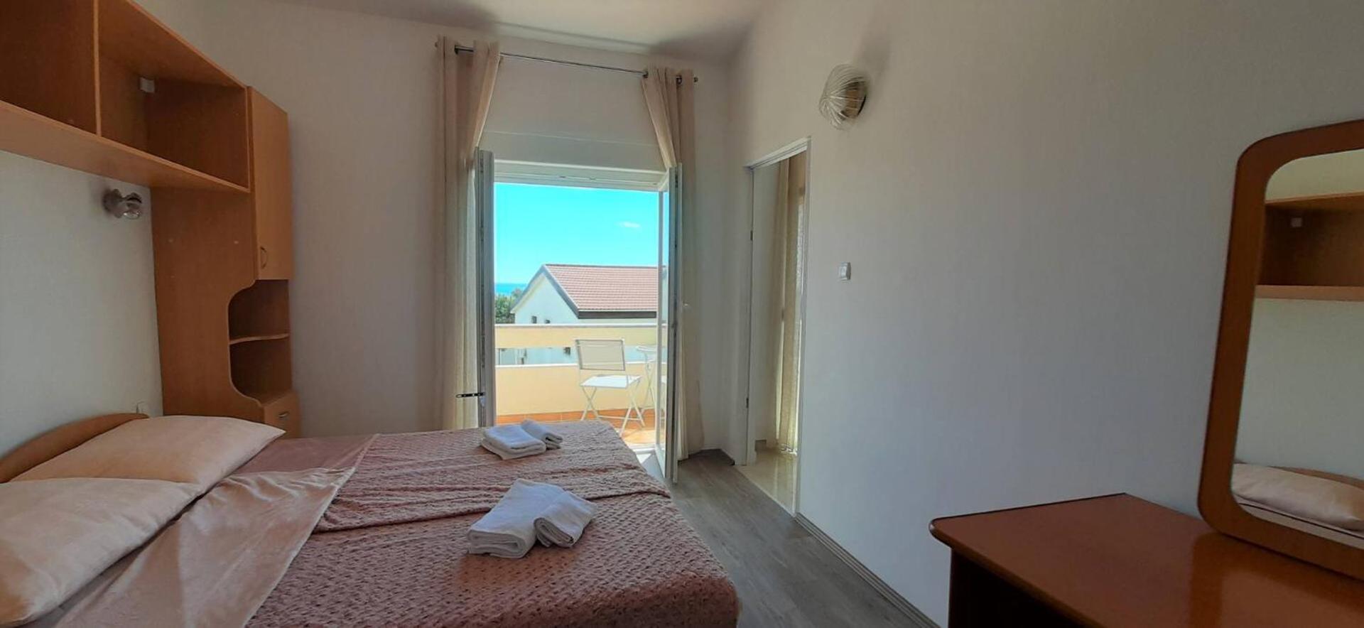 Guest House Helena Close To Beach Krk Town Exterior photo