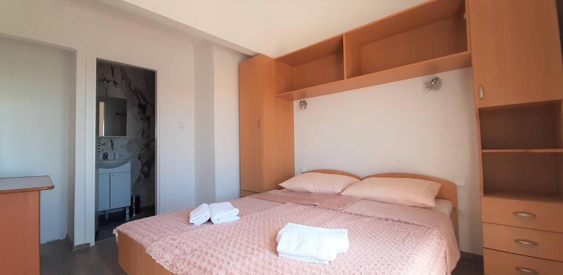 Guest House Helena Close To Beach Krk Town Exterior photo