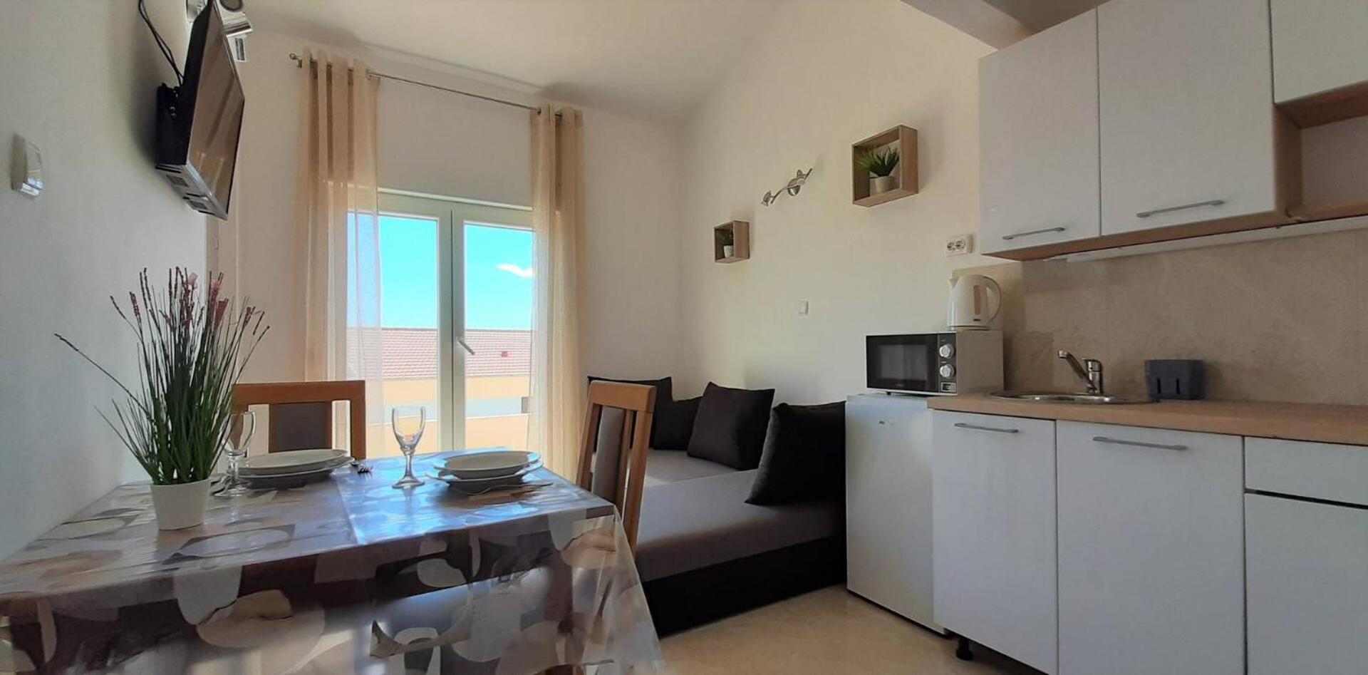 Guest House Helena Close To Beach Krk Town Exterior photo