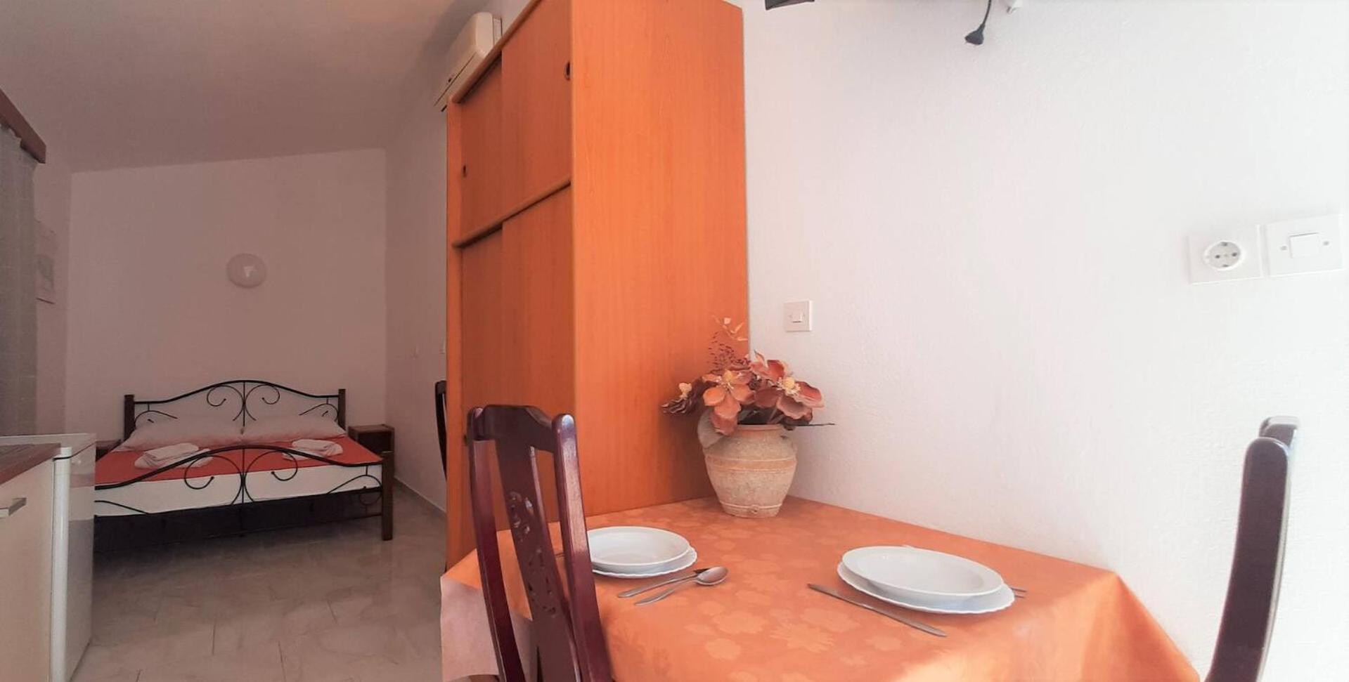 Guest House Helena Close To Beach Krk Town Exterior photo