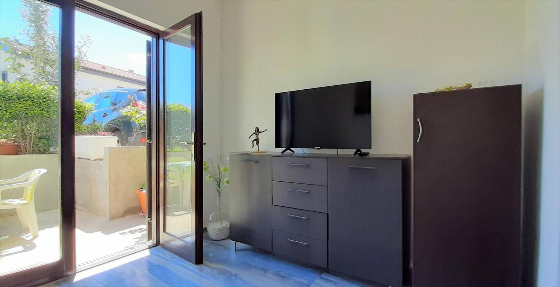 Guest House Helena Close To Beach Krk Town Exterior photo